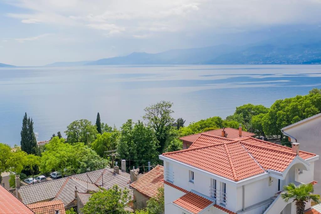 Guest House More Rijeka Exterior photo